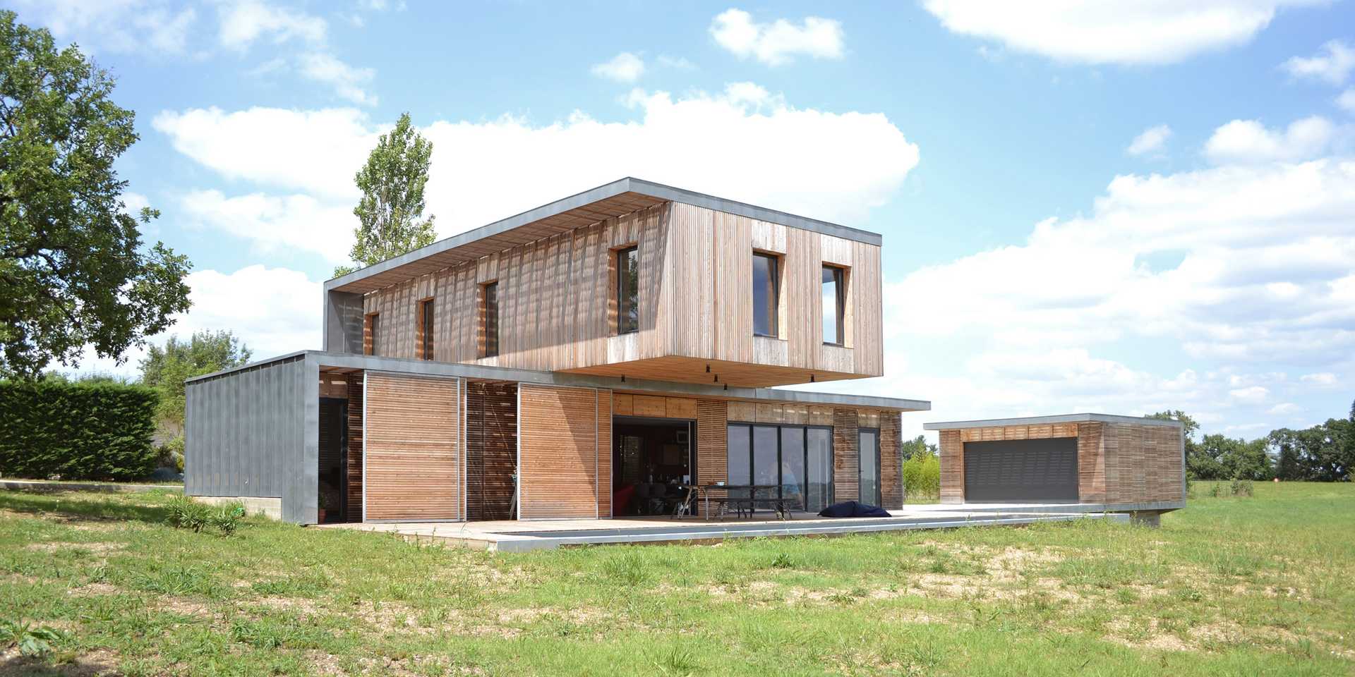 Contemporary eco-responsible villa designed by an architect in Toulouse